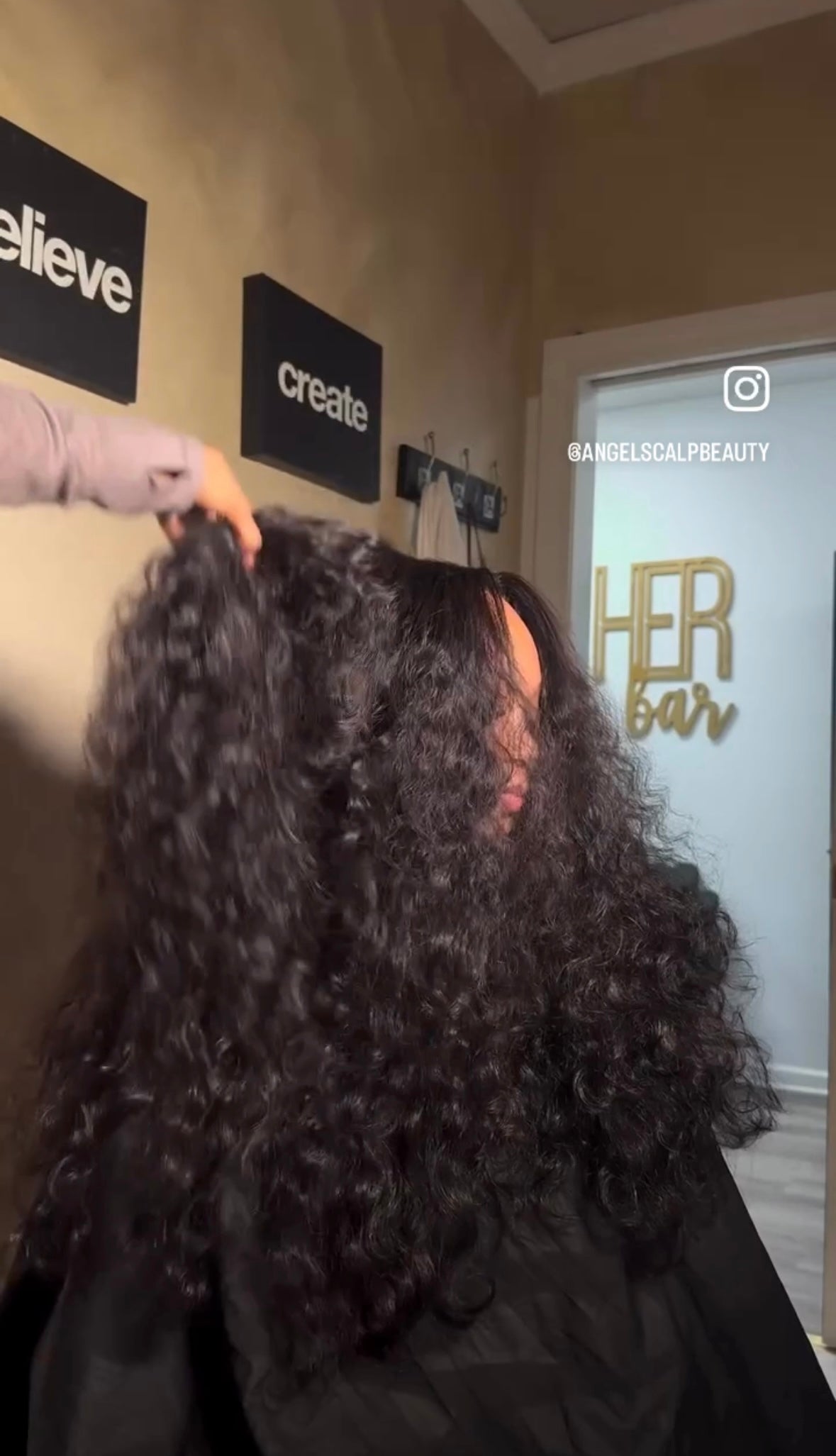 Load video: Luxe Natural Collection